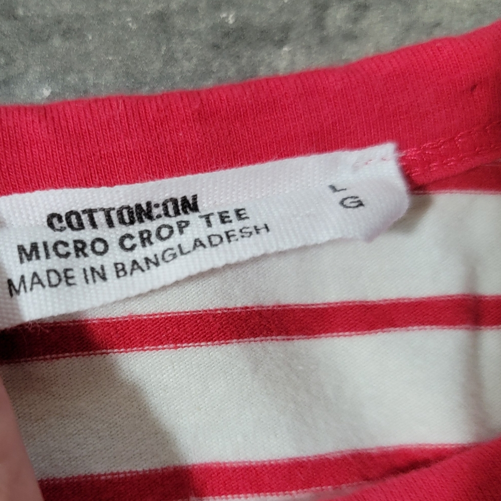 Cotton On micro crop T-shirt in red stripe Large - Picture 3 of 4